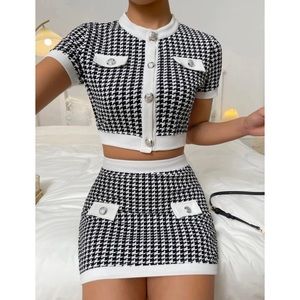 SHEIN - Print Flap Detail Crop Top Set - Black / White / Silver - 8/10